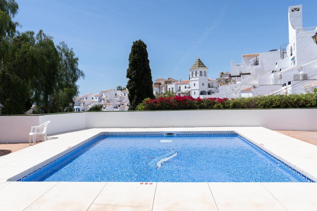 Capistrano Playa 111 Apartment Nerja Bagian luar foto