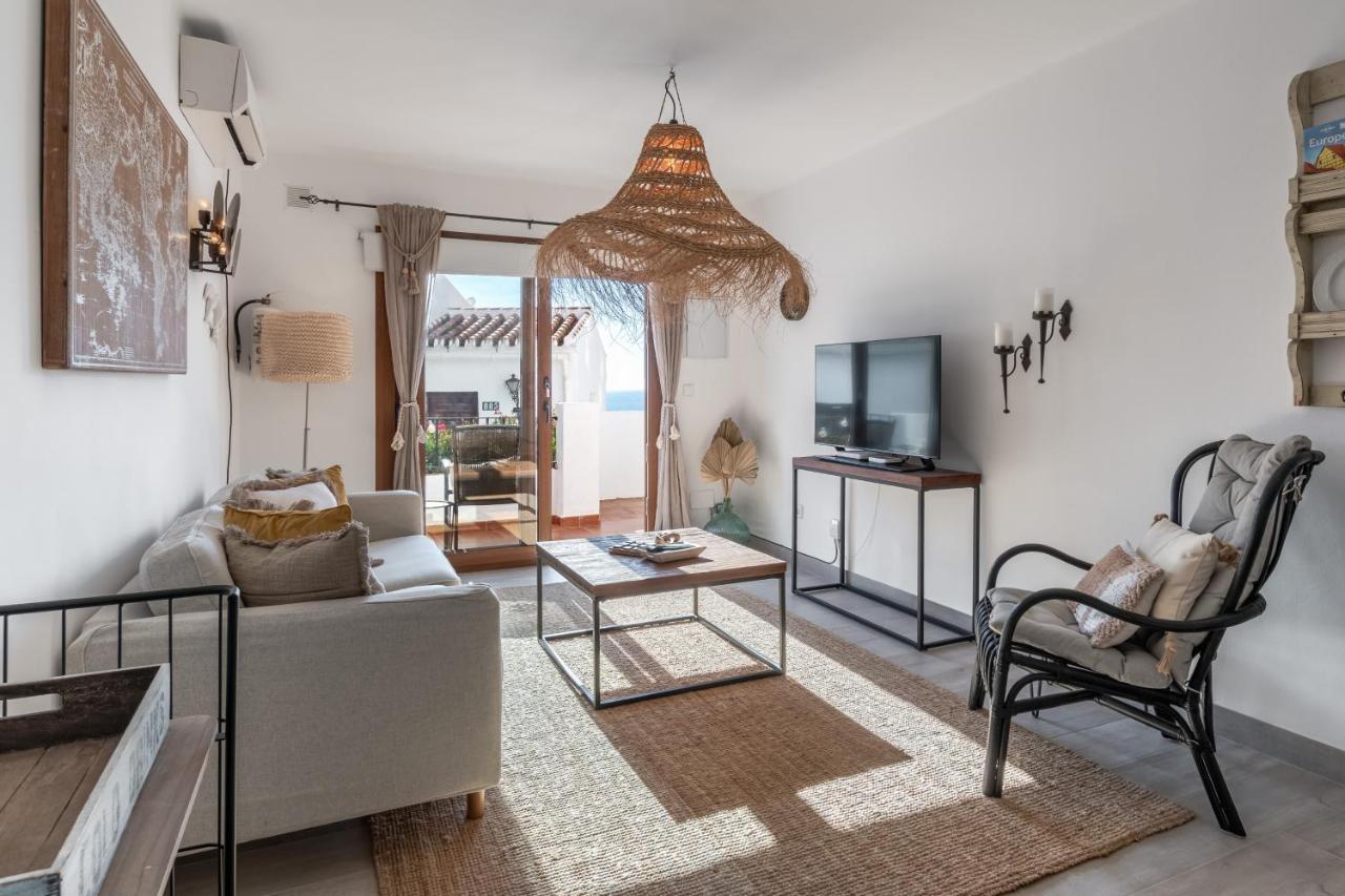 Capistrano Playa 111 Apartment Nerja Bagian luar foto