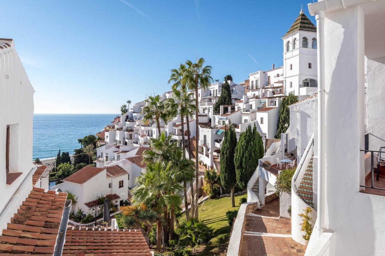 Capistrano Playa 111 Apartment Nerja Bagian luar foto