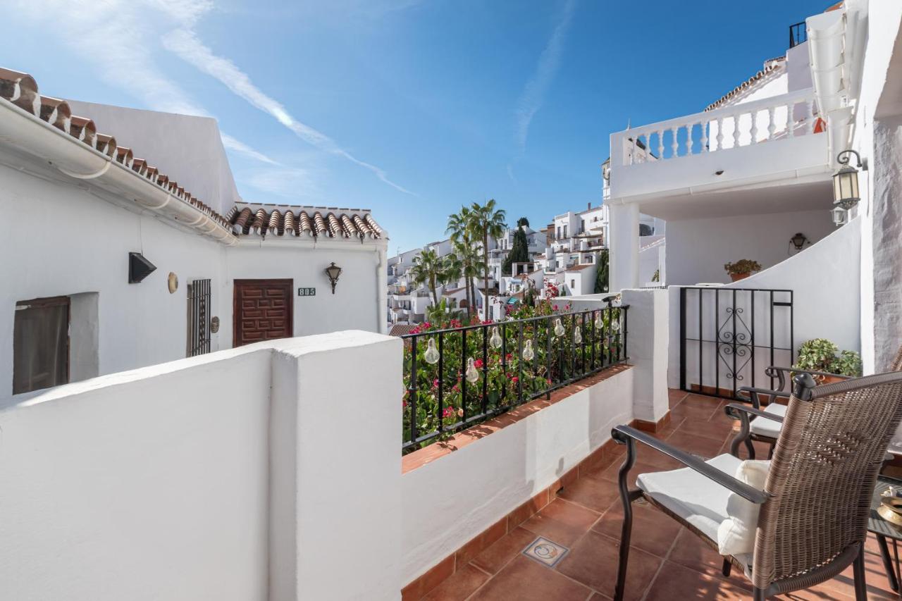Capistrano Playa 111 Apartment Nerja Bagian luar foto