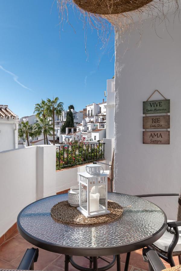 Capistrano Playa 111 Apartment Nerja Bagian luar foto